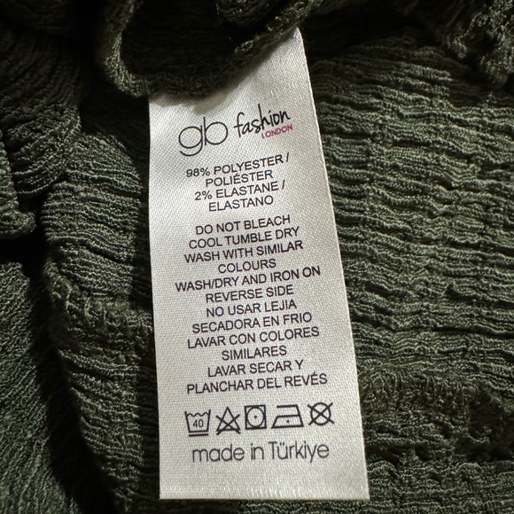 NEW size XL Regina Ruffle Strap cami or tank top - Picture 6 of 6